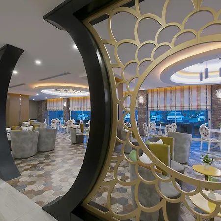 Hotel &