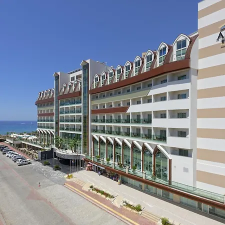 Hotel & 5*