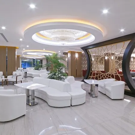 Hotel & 5*