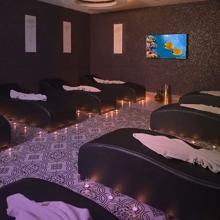 & Ξενοδοχείο