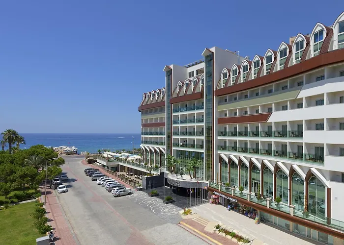 Hotel &