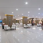 & מלון 5*
